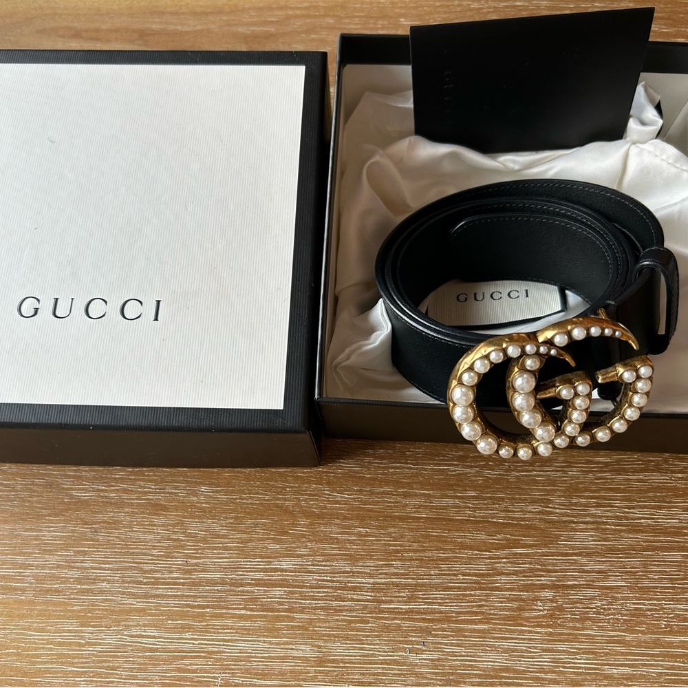 Gucci pearl GG belt